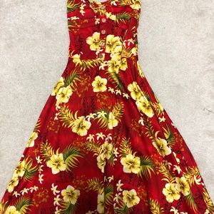 Enz’s Hawaiian Pin Up dress stop staring xs